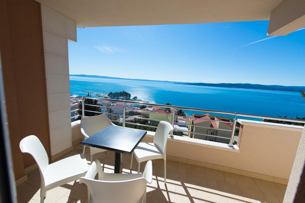 Apartments Karlo Baska Voda Bilik gambar
