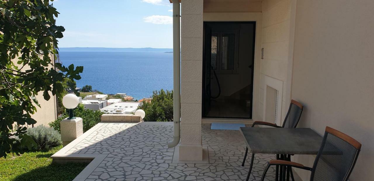 Apartments Karlo Baska Voda Luaran gambar
